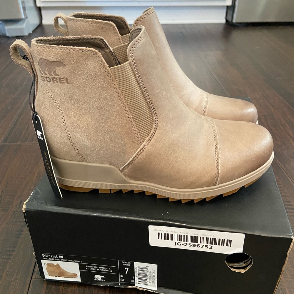 Sorel Evie Pull On Booties